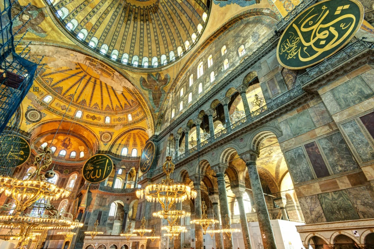 İstanbulda hər dayanacaq unudulmaz bir səyahətdir — 2