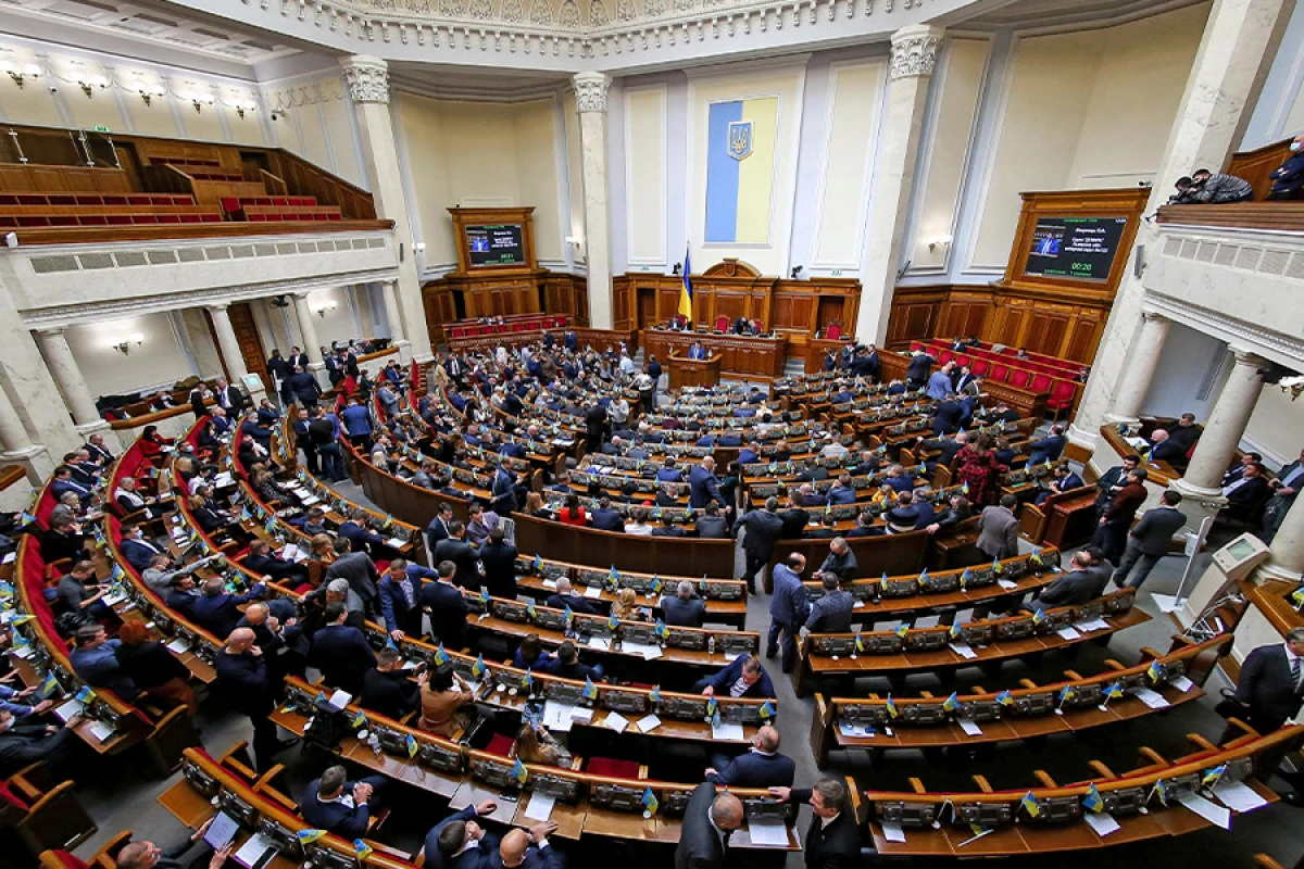 Ukrayna parlamenti müdafiə xərclərinin artırılmasını təsdiqlədi