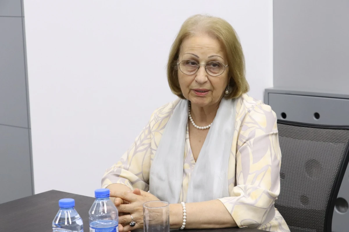 Bahar Muradova Uşaq Səfirlər Məclisinin ali məktəbə qəbul olmuş üzvləri ilə görüşdü — 2
