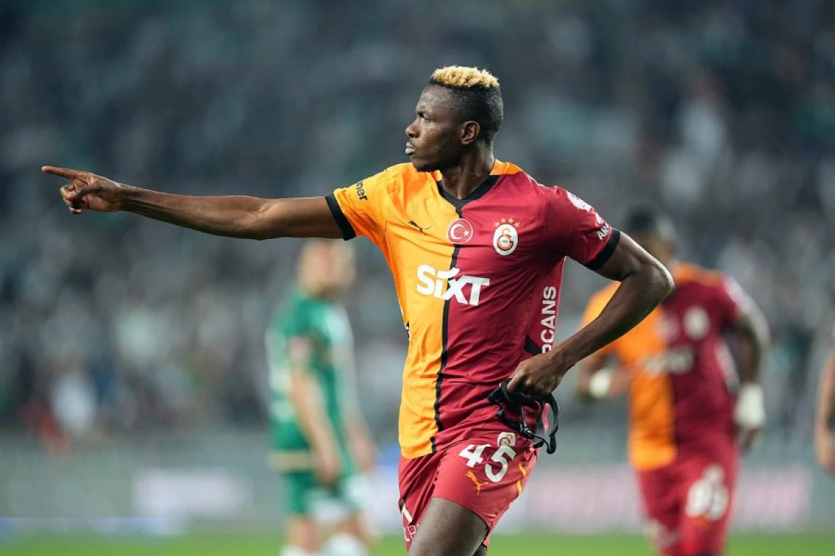 “Qalatasaray” Osimhenə sahib çıxdı