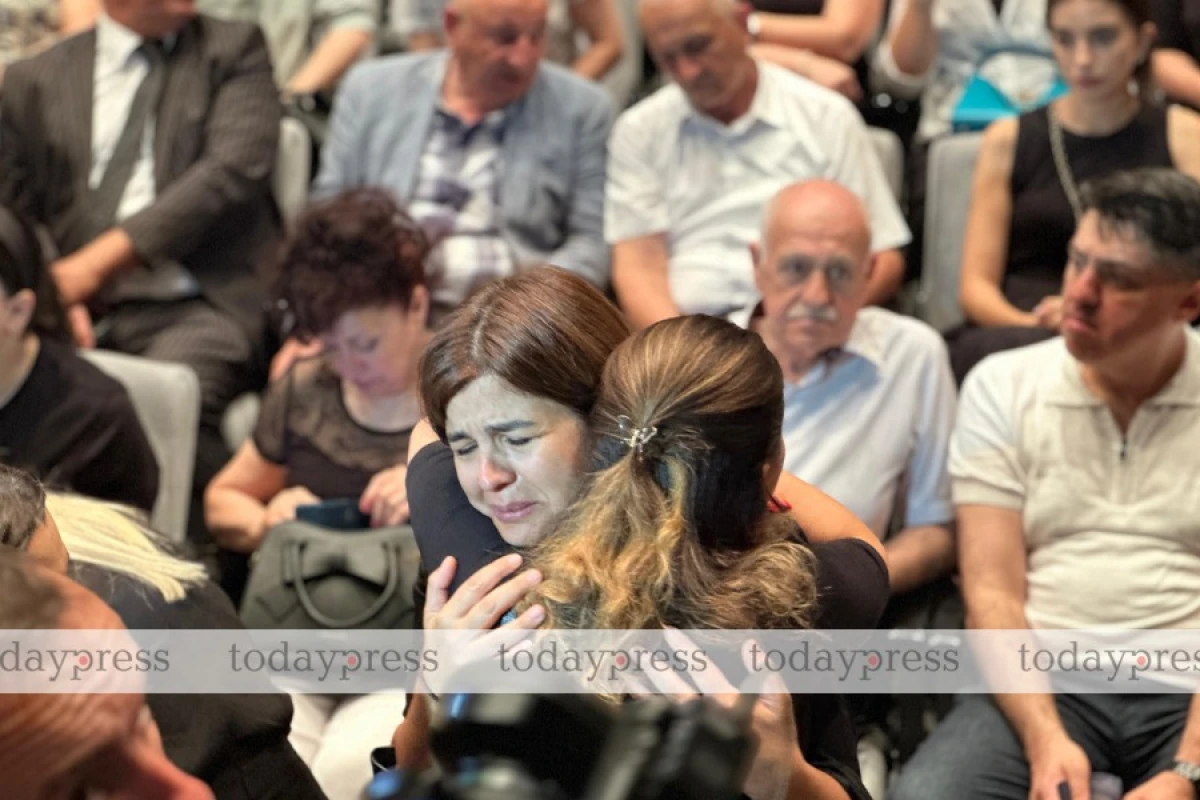 Xalq yazıçısı Elçin Əfəndiyevlə vida mərasimi keçirilir - FOTO — 1