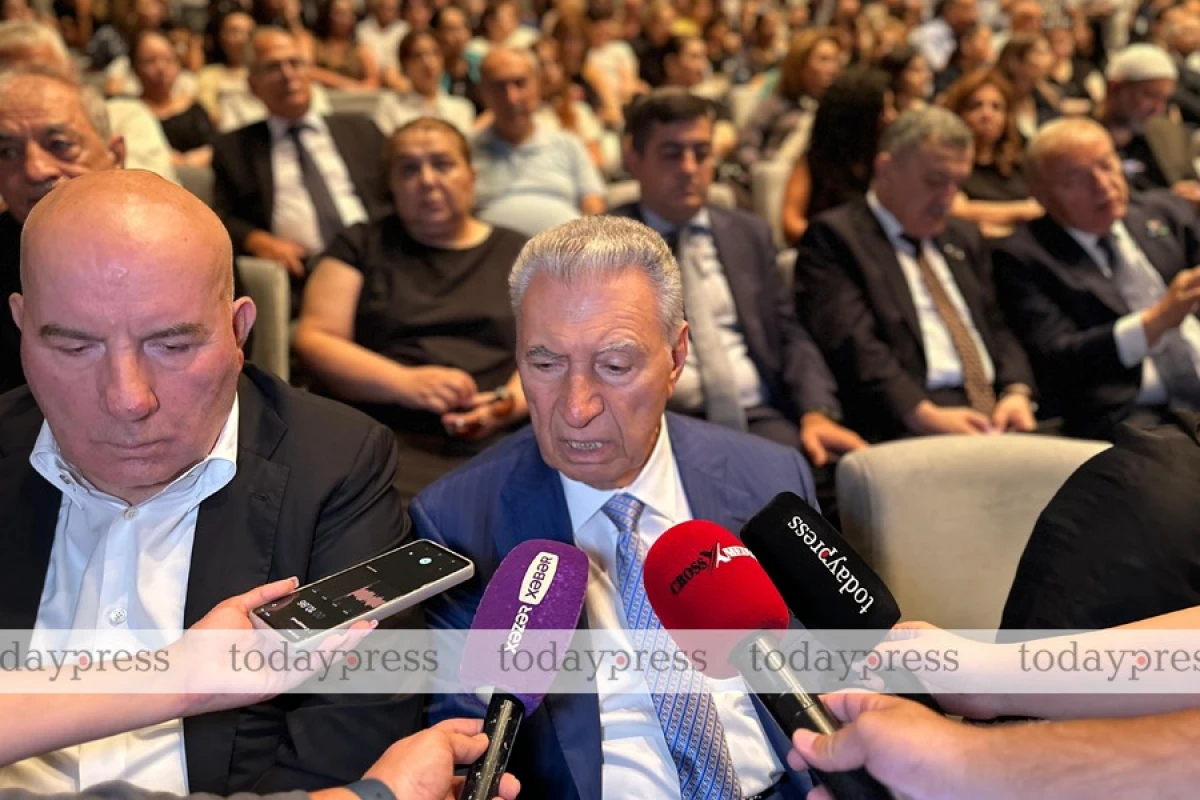 Xalq yazıçısı Elçin Əfəndiyevlə vida mərasimi keçirilir - FOTO — 4