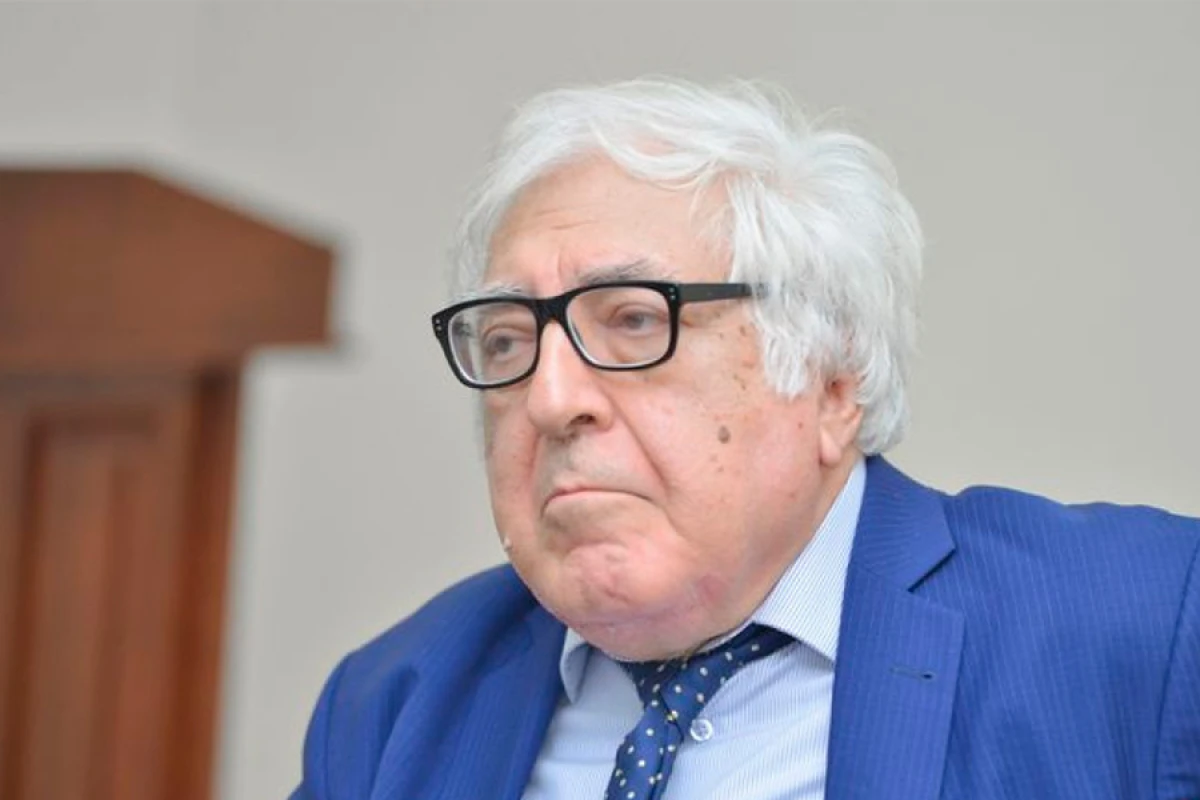Xalq yazıçısı: "Bu, taleyin mənə verdiyi cəzadır"