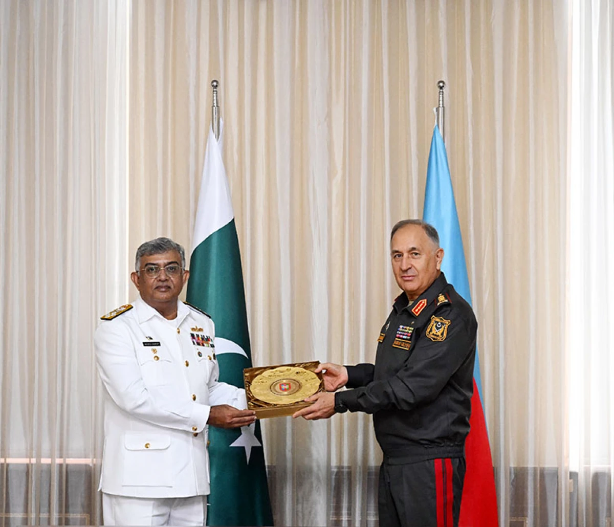 Baş Qərargah rəisi Pakistan HDQ komandanını qəbul etdi — 1