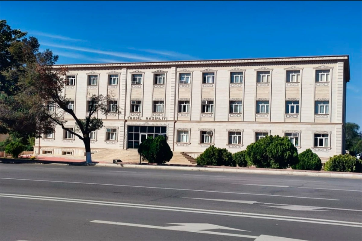 Naxçıvanın təhsil nazirinin müavini vəzifəsindən azad edildi