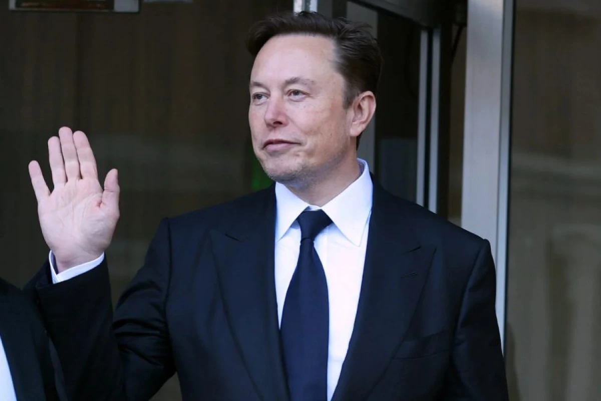 "Tesla" səhmdarları Maska qarşı iddia qaldırdı