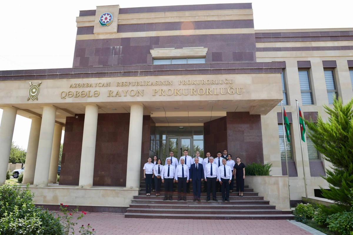 Baş prokuror Qəbələdə vətəndaşları qəbul etdi — 2