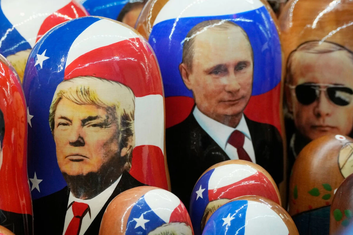 Putin–Tramp görüşü ərəfəsində "matryoşka" satışı artdı