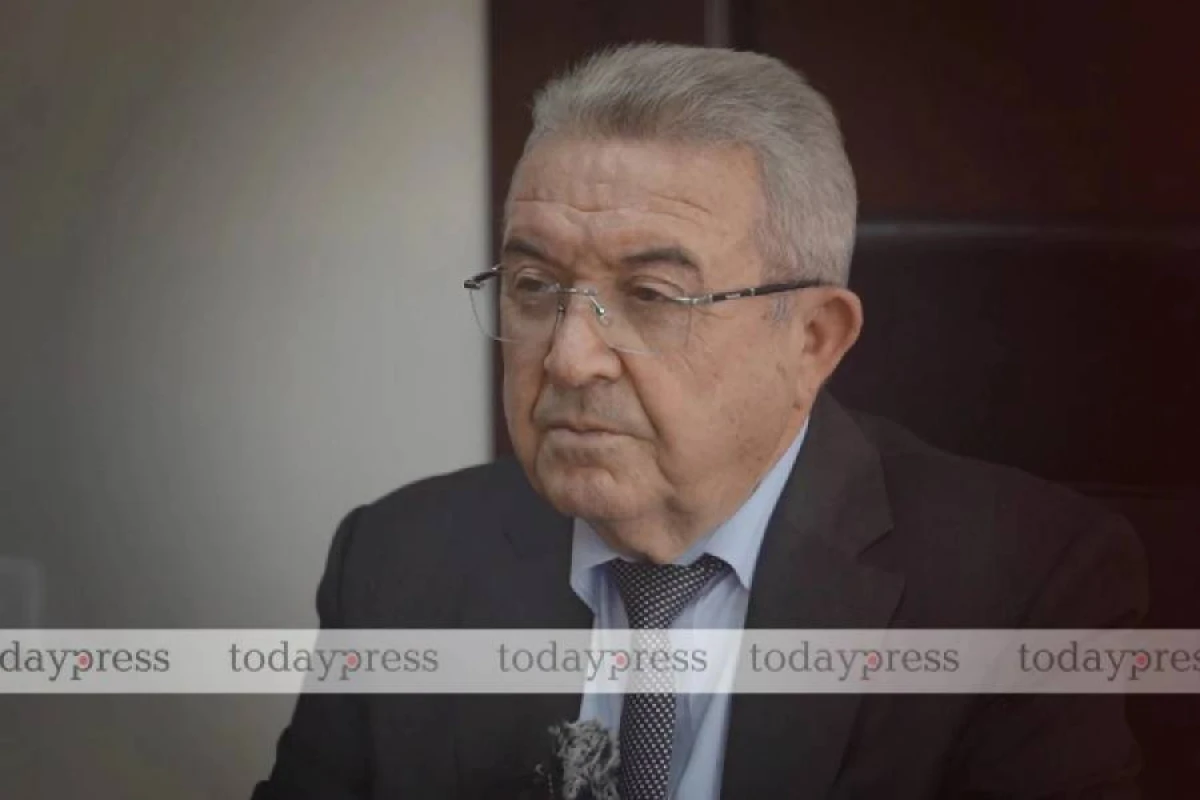 Misir Mərdanov: “Hamı evinə yaxın məktəbdə işləsə, ucqar kəndlərə kim gedəcək?”