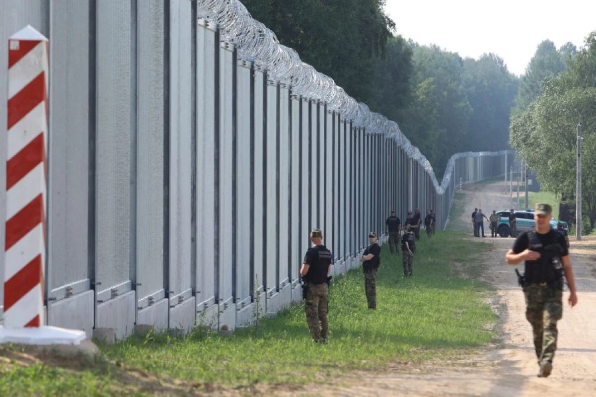 Belarus Polşanın hərbi qüvvəsindən narahatdır