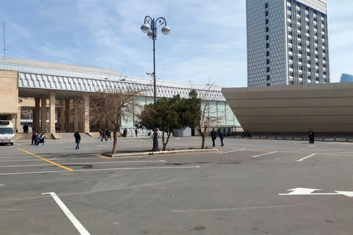 Bakı Dəmiryol Vağzalında parklanma xidməti müvəqqəti dayandırılır