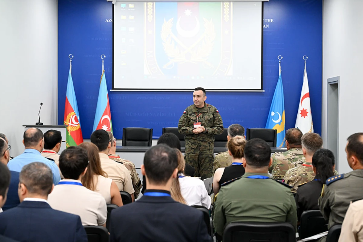 Bakıda strateji kommunikasiyalar mövzusunda kurs keçirildi — 7