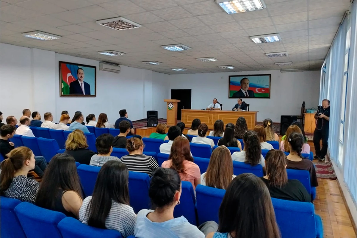 “Konstitusiya və Suverenlik İli” çərçivəsində Şəmkirdə hüquqi-maarifləndirici tədbir keçirildi