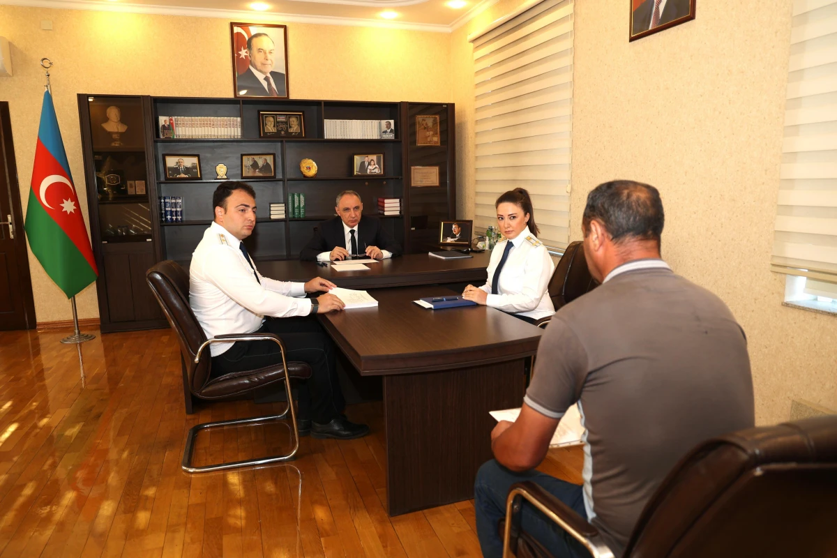 Baş prokuror Xaçmazda vətəndaşları qəbul etdi — 1