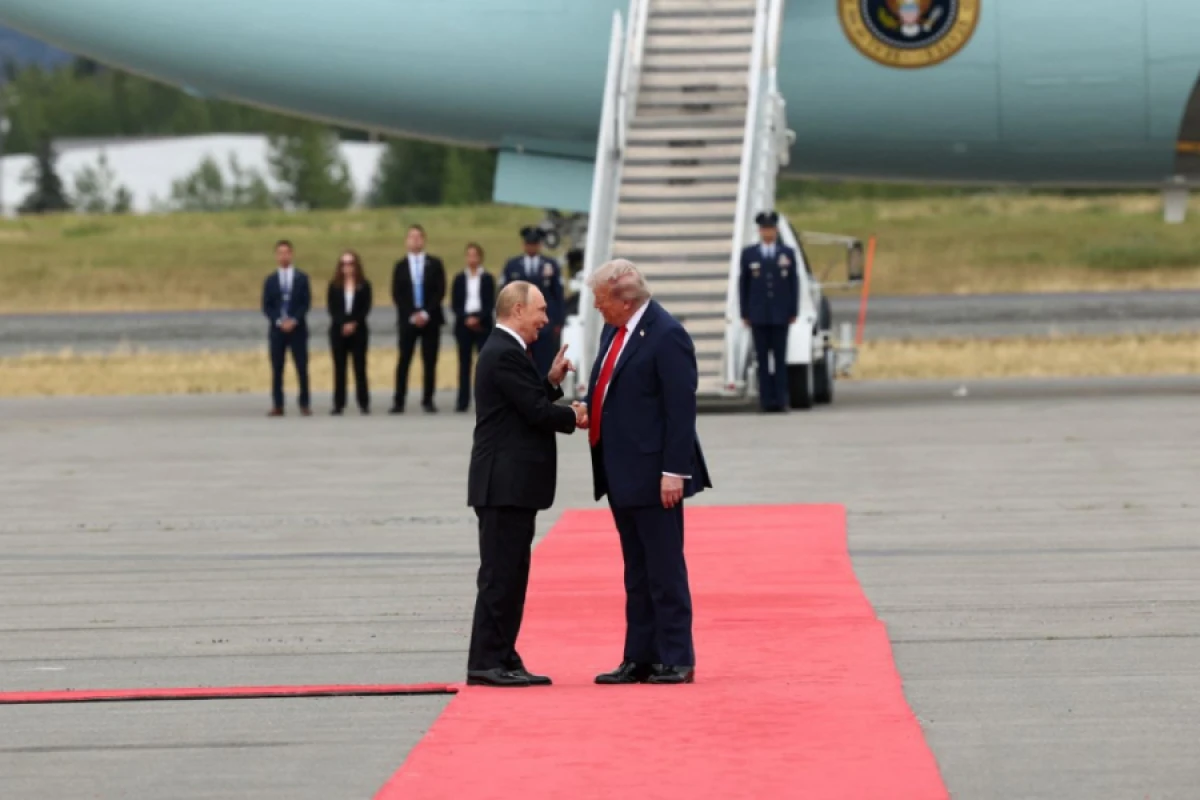 Putinlə Tramp arasında Ankoricdə görüş başladı- YENİLƏNDİ