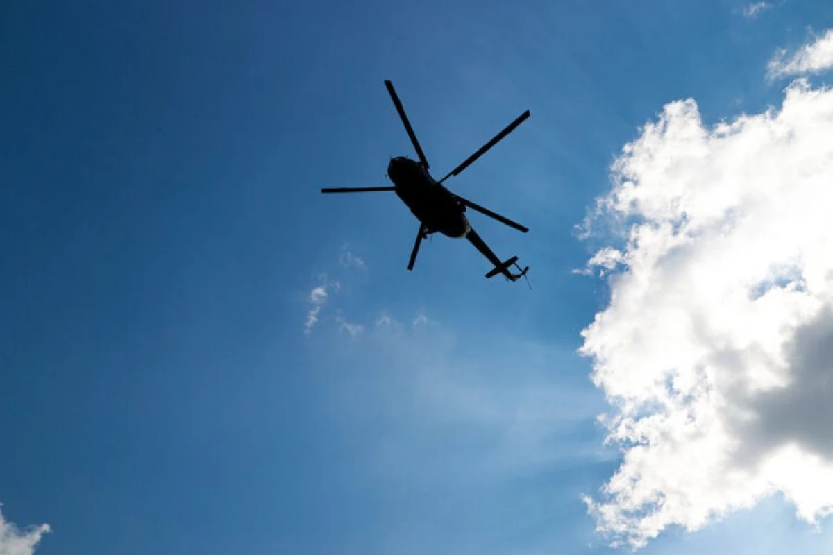 Qırğızıstanda helikopter sərt eniş etdi