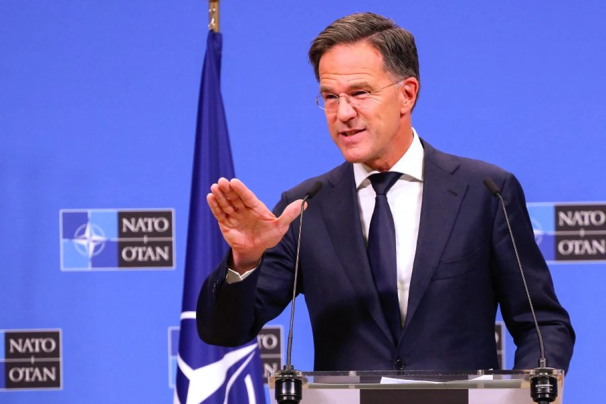 Rutte: "30 ölkə Ukrayna üçün təhlükəsizlik zəmanətləri hazırlayır"