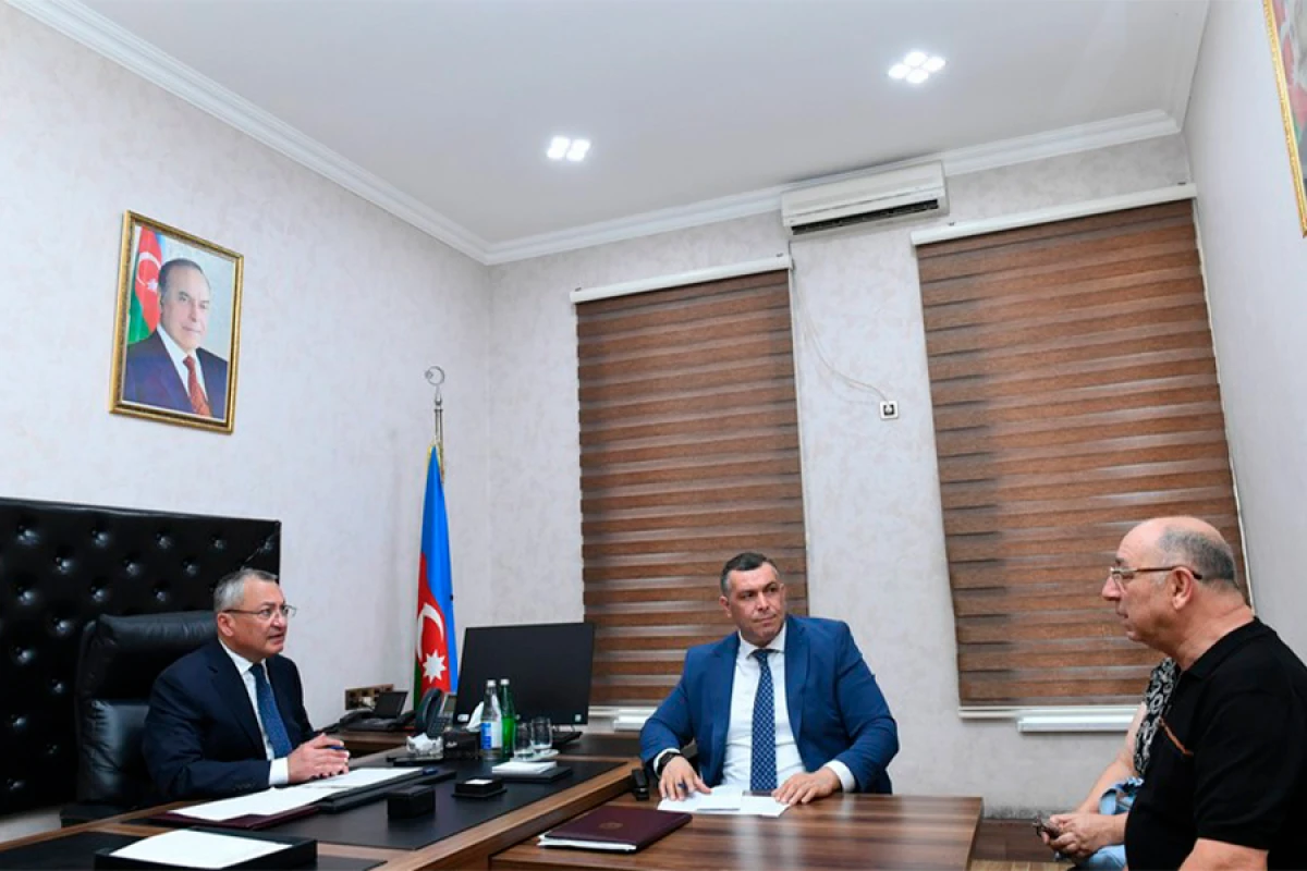 Rövşən Rzayev vətəndaş qəbulu keçirdi
