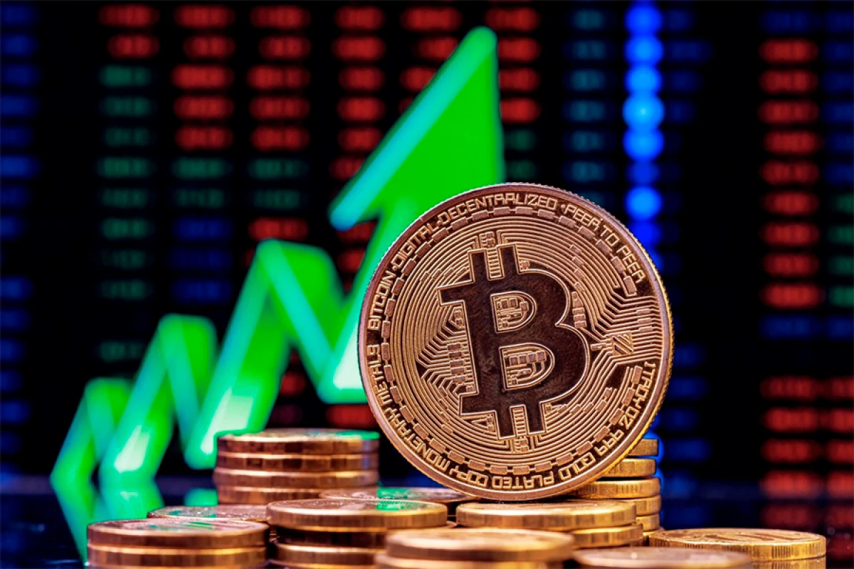 Bitcoin bahalaşdı