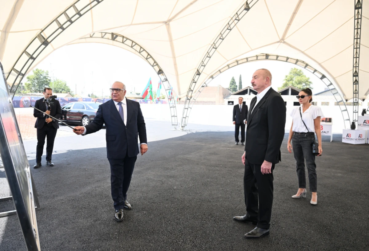 Prezident İlham Əliyev Gəncədə bazalt məhsullarının istehsalı müəssisəsinin təməlini qoydu - YENİLƏNDİ — 3