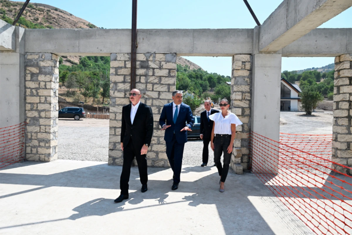 Prezident və birinci xanım “Hacıkənd” istirahət kompleksinin tikintisi ilə tanış oldular - YENİLƏNDİ
