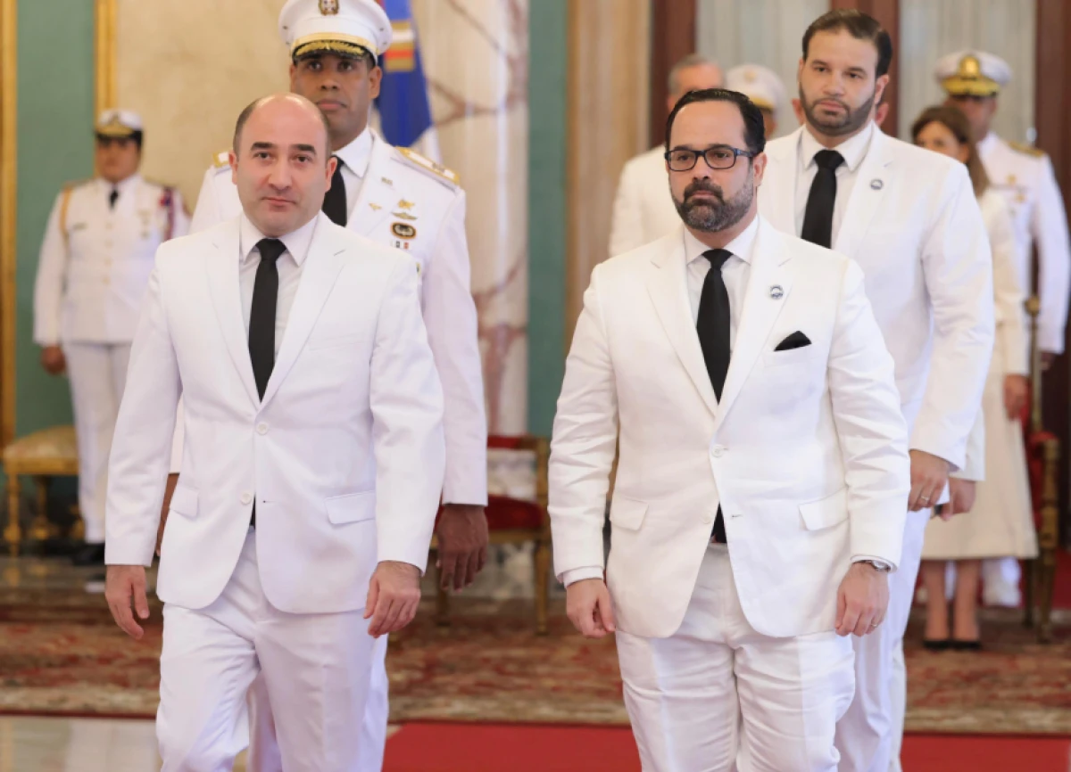 Azərbaycanın səfiri etimadnaməsini Dominikan Prezidentinə təqdim etdi — 2