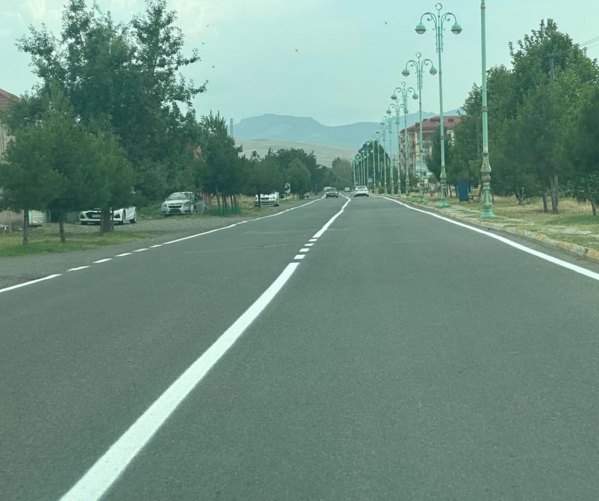 Ağstafa şəhərində yol nişanlanma işləri aparılır — 3