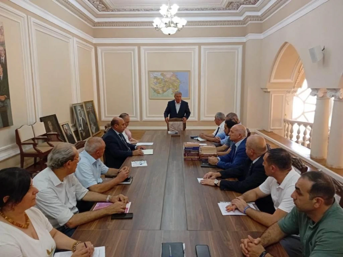 AMEA-nın 80 illiyi münasibətilə döş nişanı hazırlandı — 1
