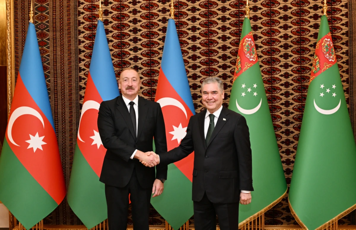 Azərbaycan Prezidenti İlham Əliyevin Qurbanqulu Berdiməhəmmədov ilə təkbətək görüşü oldu - YENİLƏNDİ — 1