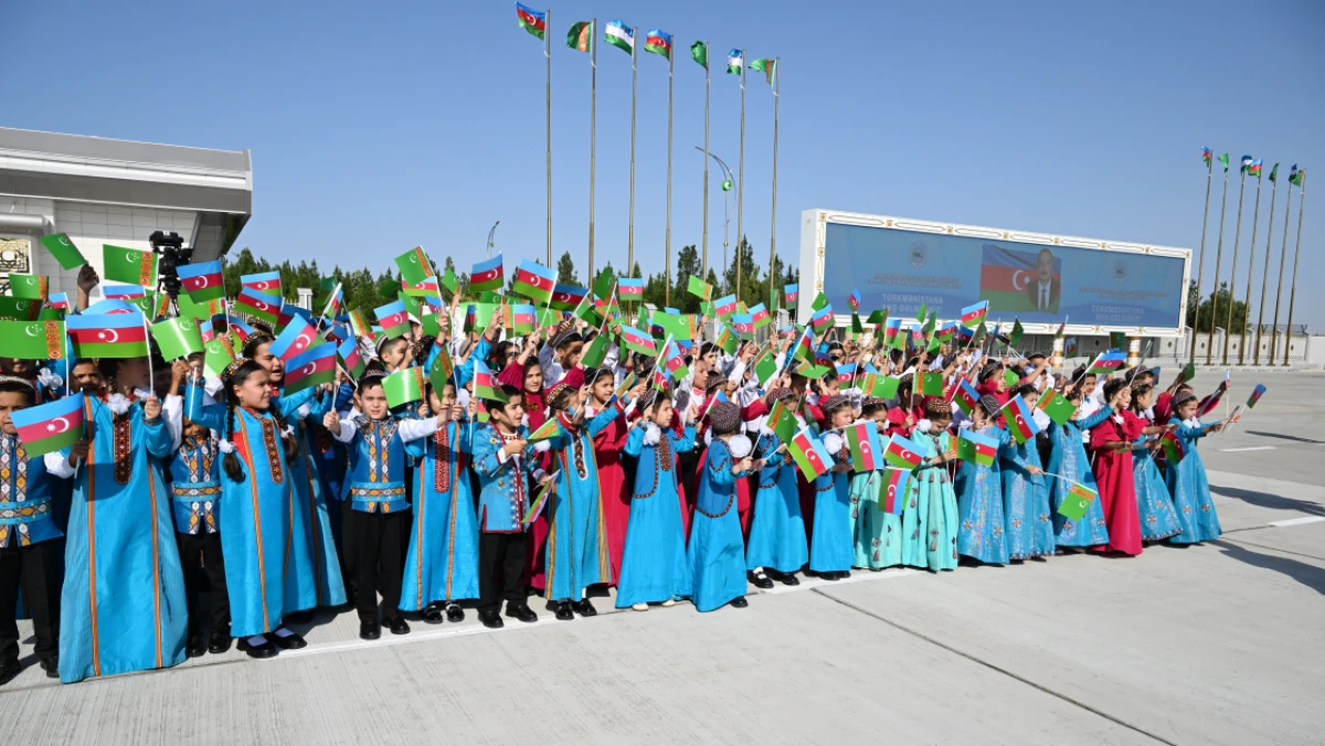 Azərbaycan Prezidenti İlham Əliyev Türkmənistana işgüzar səfərə gəldi — 1