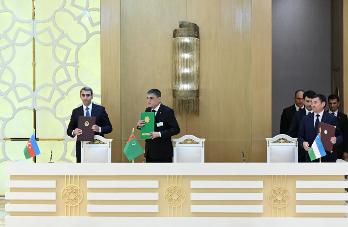 Azərbaycan, Türkmənistan və Özbəkistan liderlərinin iştirakı ilə sənədlərin imzalanması mərasimi oldu - YENİLƏNDİ — 1