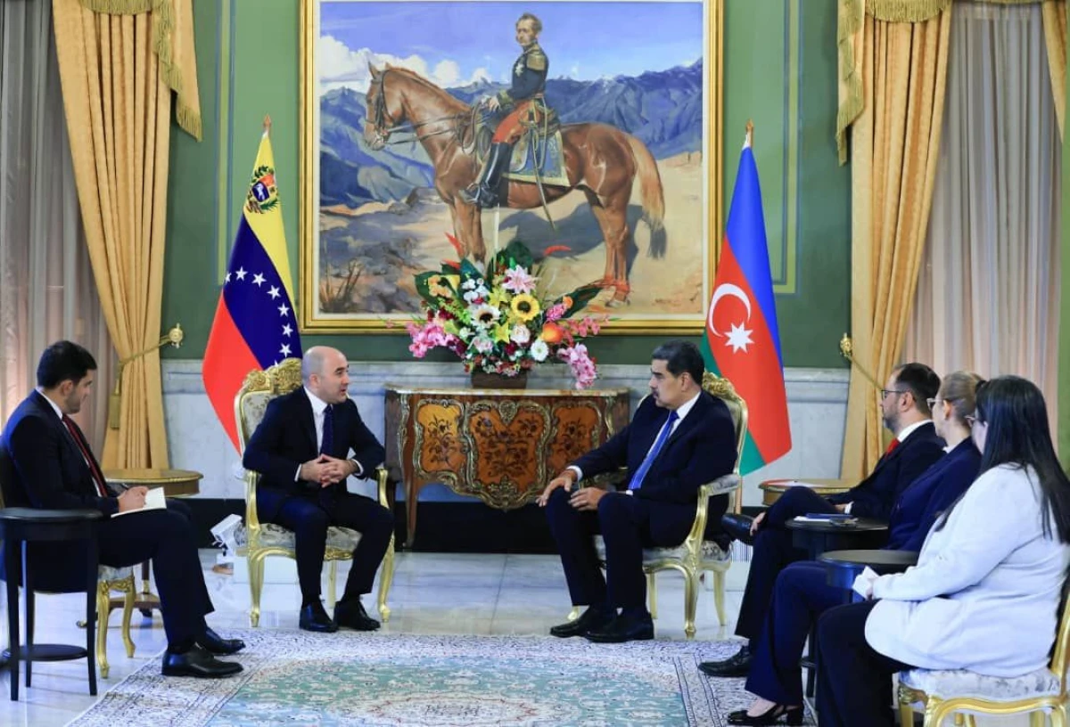 Azərbaycanın Venesueladakı səfiri etimadnaməsini Maduroya təqdim etdi — 1