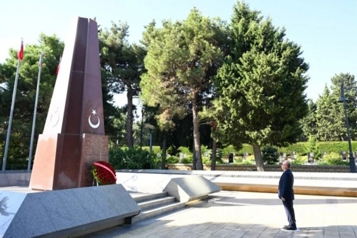 Bakıda Türk şəhidliyi ziyarət edildi