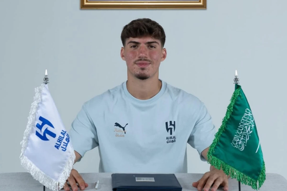 "Fənərbağça"nın futbolçusu "Əl-Hilal"a keçdi