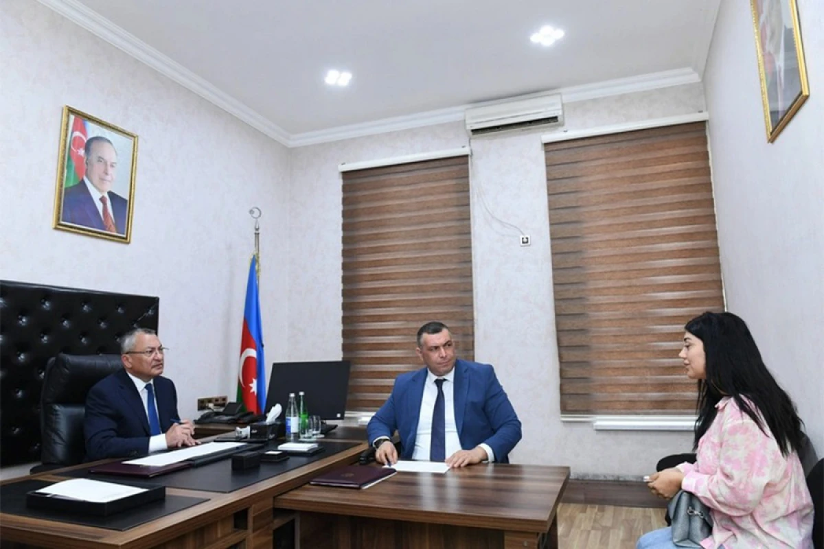 Dövlət Komitəsinin sədri vətəndaş qəbulu keçirdi