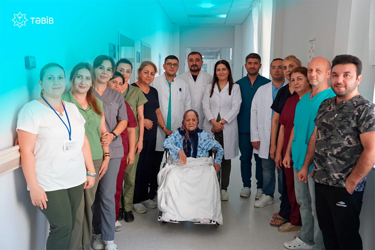 95 yaşlı pasiyent üzərində mürəkkəb cərrahi əməliyyat keçirildi