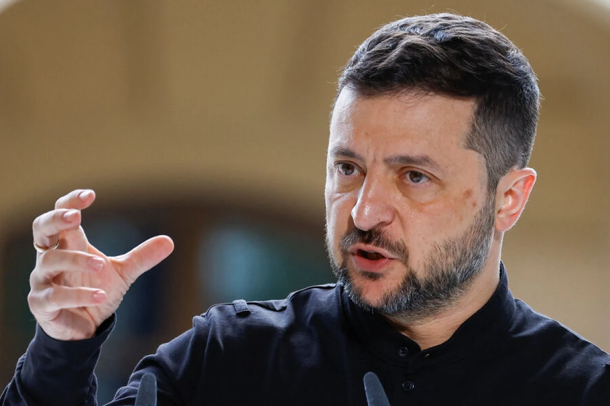 Zelenski: "Təhlükəsizlik zəmanətləri qüvvəyə minməlidir"