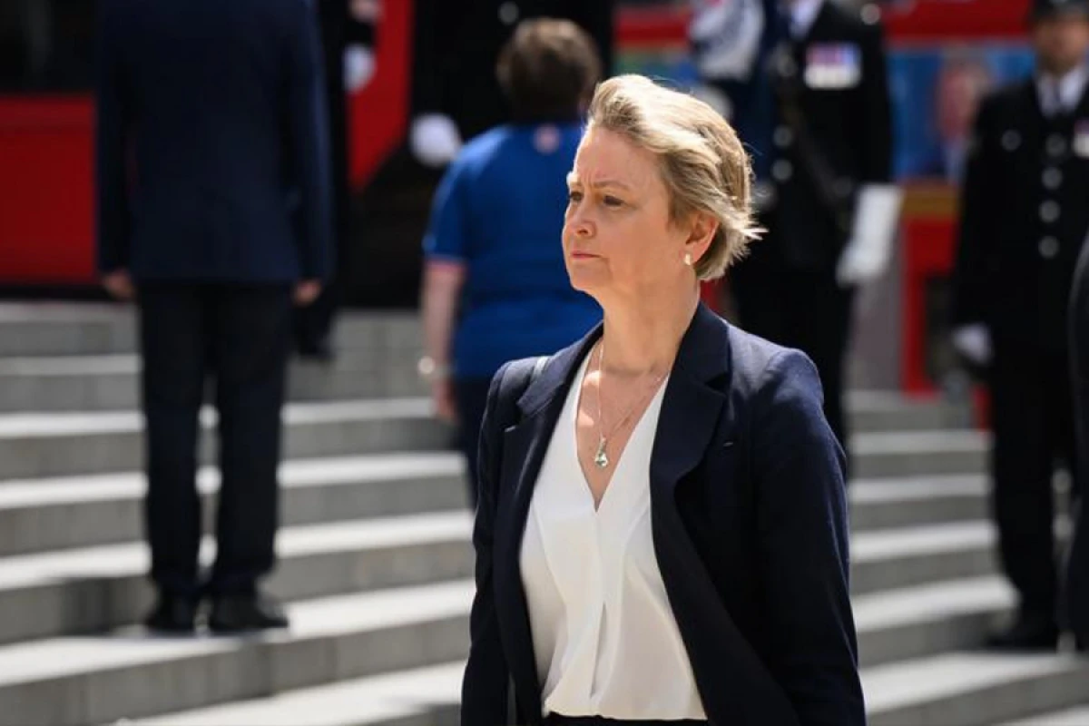 İvett Kuper Britaniya xarici işlər naziri təyin edildi