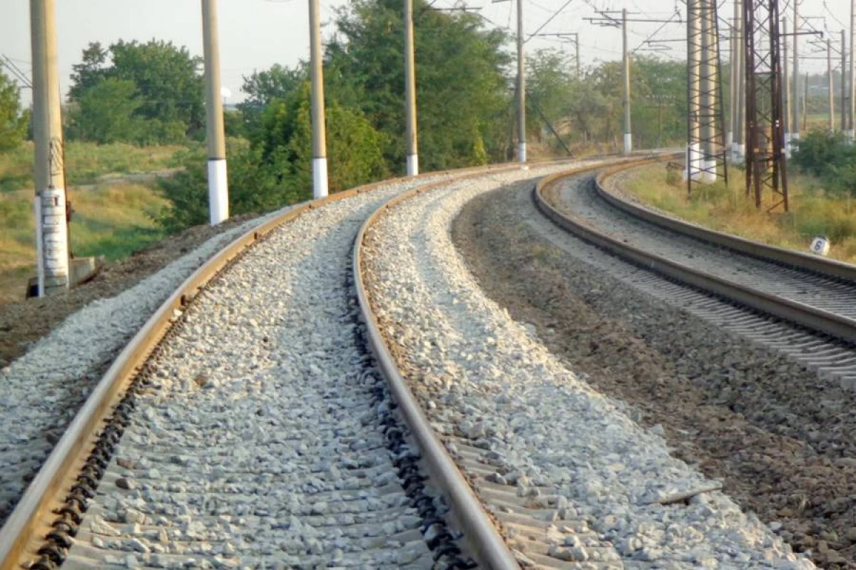 Meksikada qatar avtobusa çırpıldı –YENİLƏNDİ