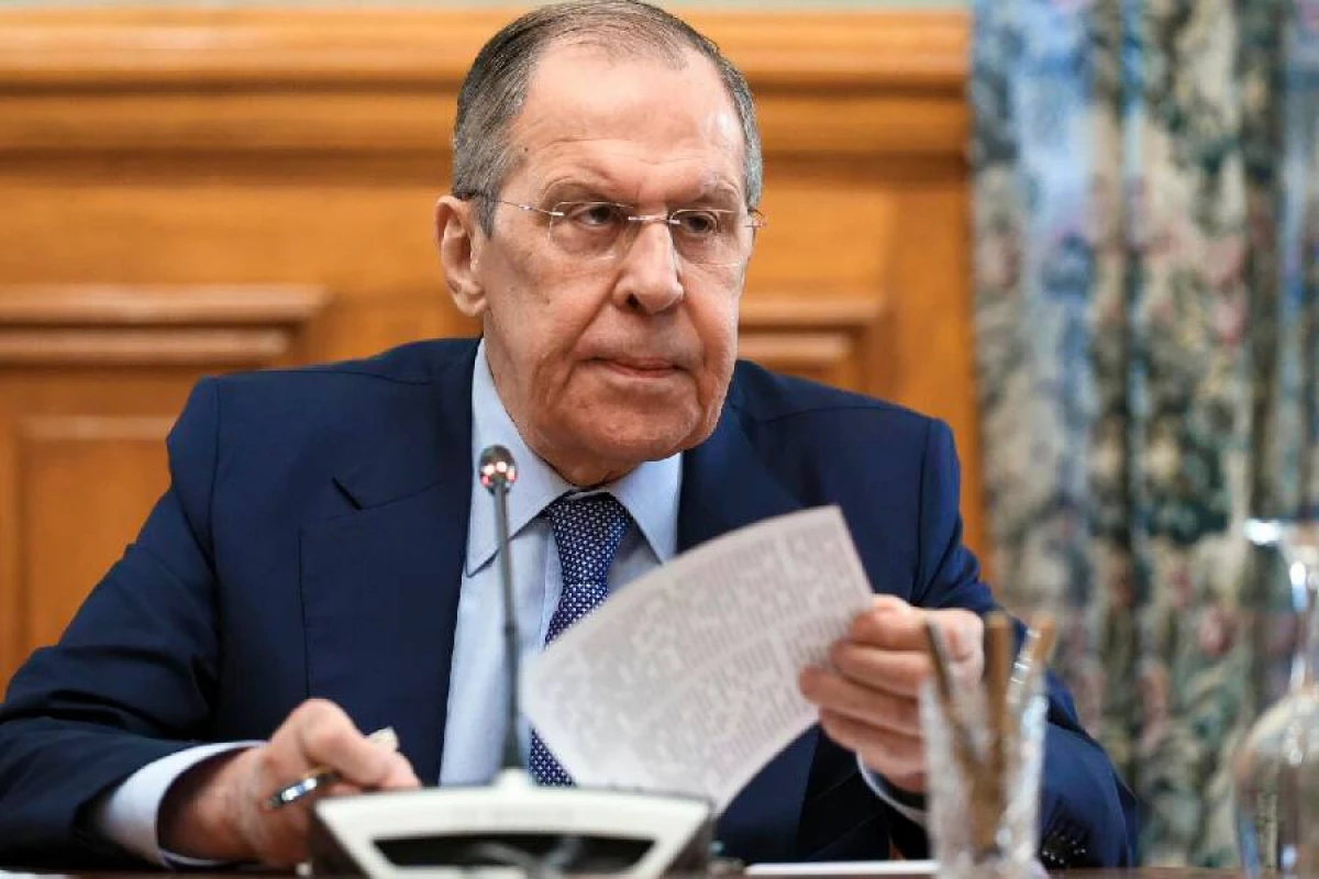 Lavrov: “Fon der Lyayenin təyyarəsinə hücum xəbərləri cəfəngiyyatdır”