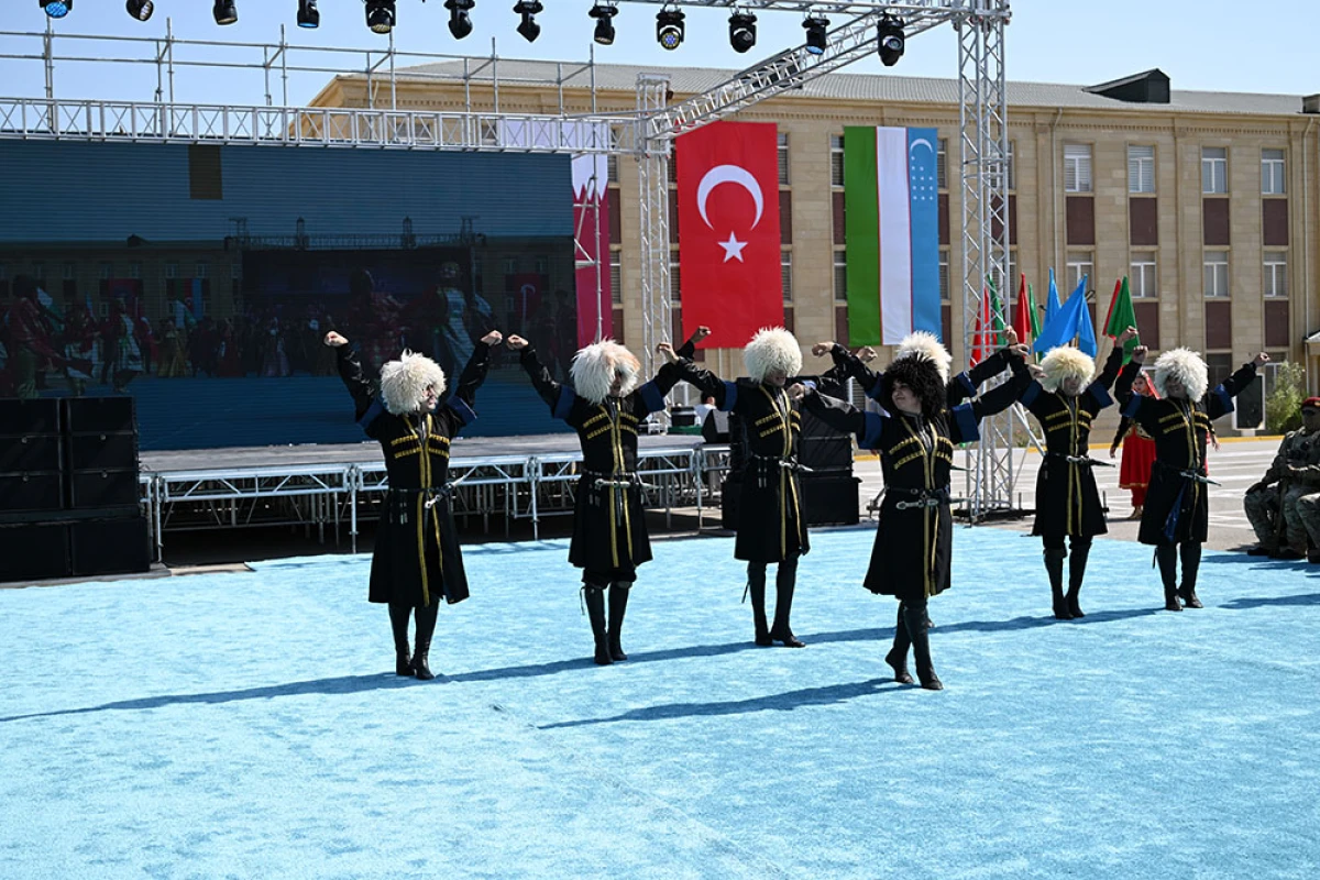 “Qardaşlığımız əbədidir, sarsılmazdır və sonsuzdur” adlı bədii proqram təqdim olundu — 4