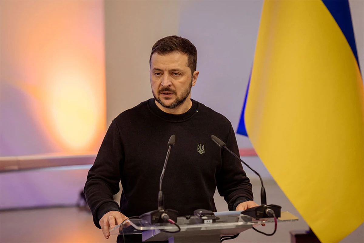 Zelenski: “Rusiya Polşanı qəsdən hədəfə alıb”