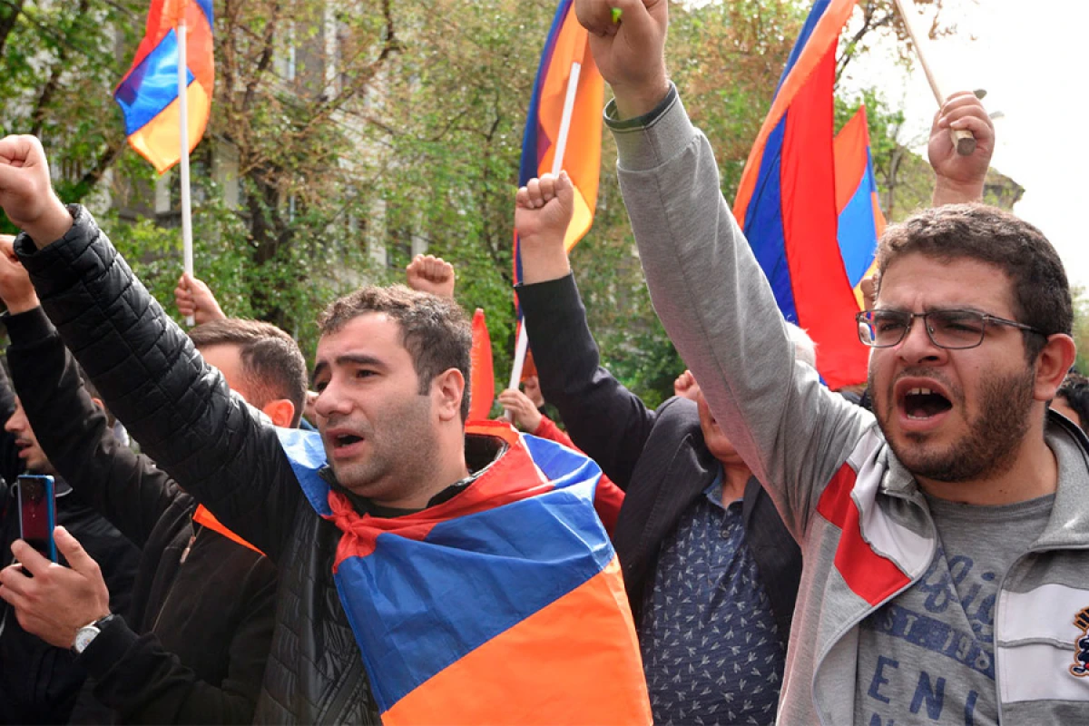 Politoloq: “Ermənistanda sülh pozularsa...”