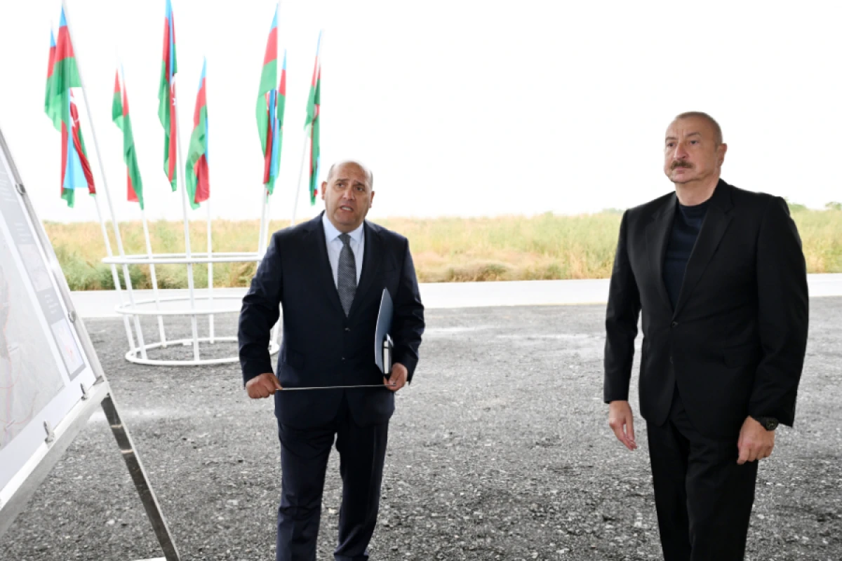 Prezident Füzulinin yeni salınacaq kəndinin təməlini qoydu