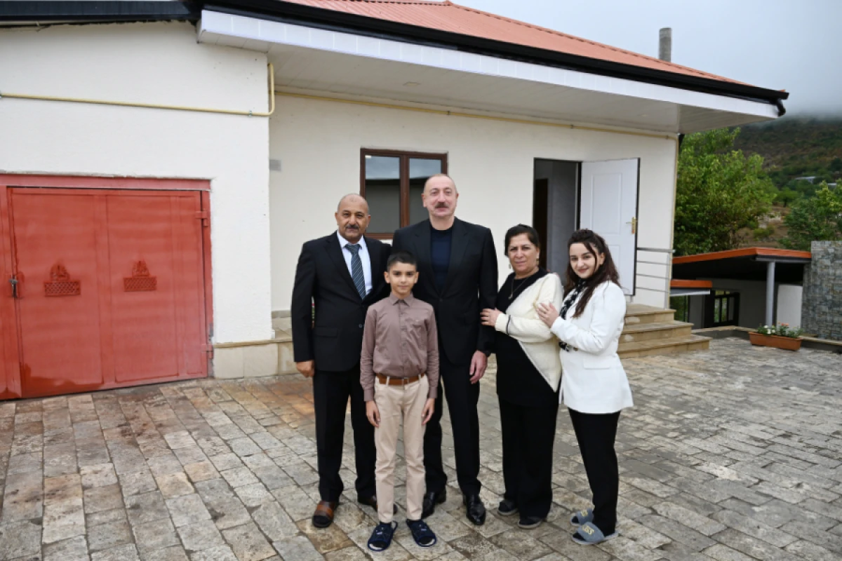 Prezident Xocavənd rayonunun Sos kəndində oldu