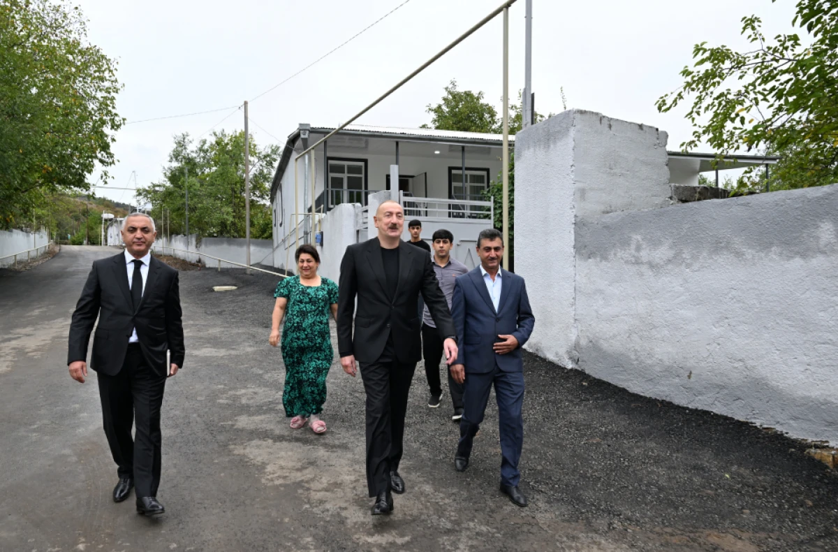 Prezident İlham Əliyev Xocalı rayonunun Badara kəndində oldu — 1