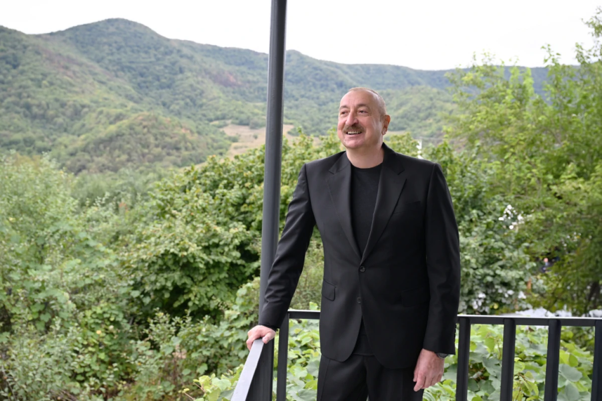 Prezident İlham Əliyev Xocalı rayonunun Badara kəndində oldu — 8