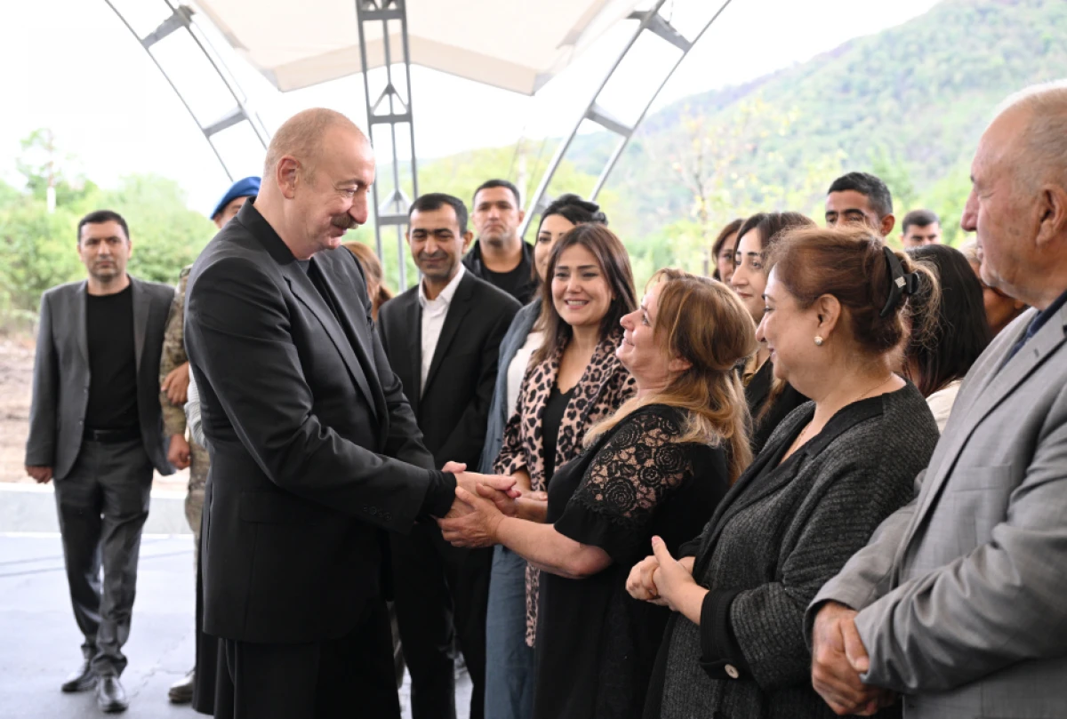 Prezident İlham Əliyev Xocalının Badara, Daşbulaq, Seyidbəyli və Şuşakənd kəndlərinin sakinləri ilə görüşdü - YENİLƏNDİ — 2