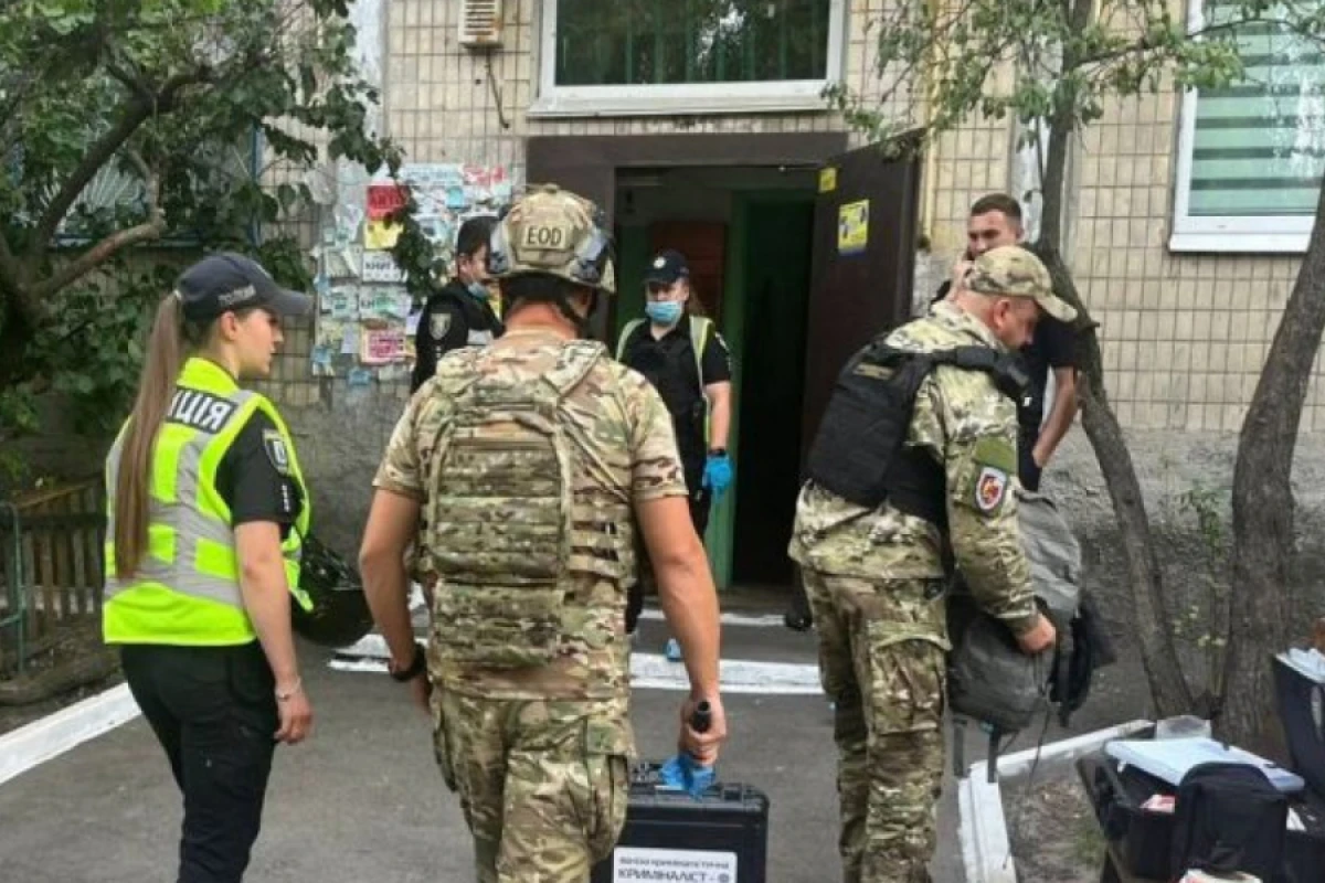 Kiyevdə binada qumbara partladı - Ölənlər var