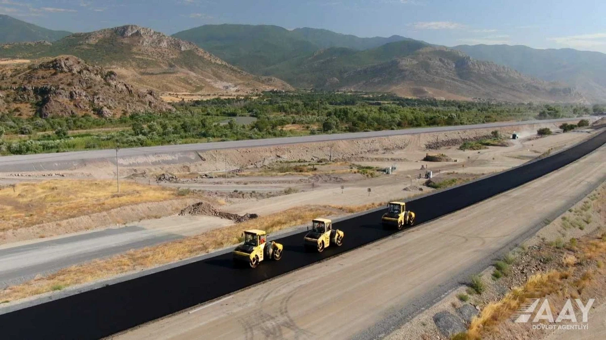 Horadiz–Cəbrayıl–Zəngilan–Ağbənd yolunun tikintisi 95 % icra olunub — 7